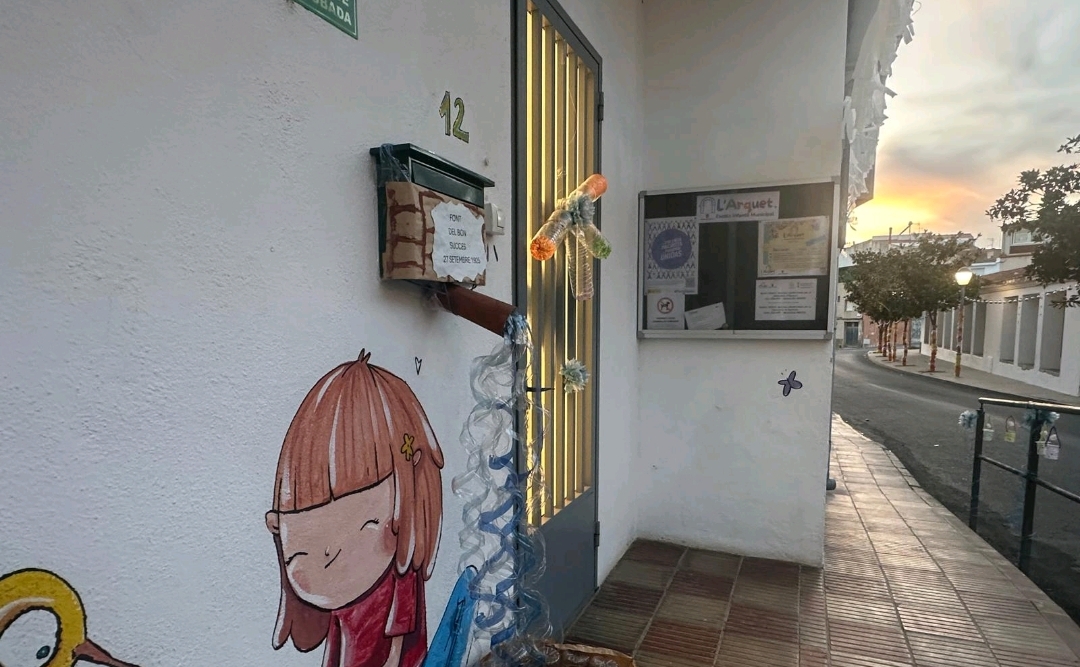 La alcaldesa de Cabanes cierra la escuela infantil municipal y pierde los 80.000 euros que el Consell destina a los alumnos de 0 a 3 años