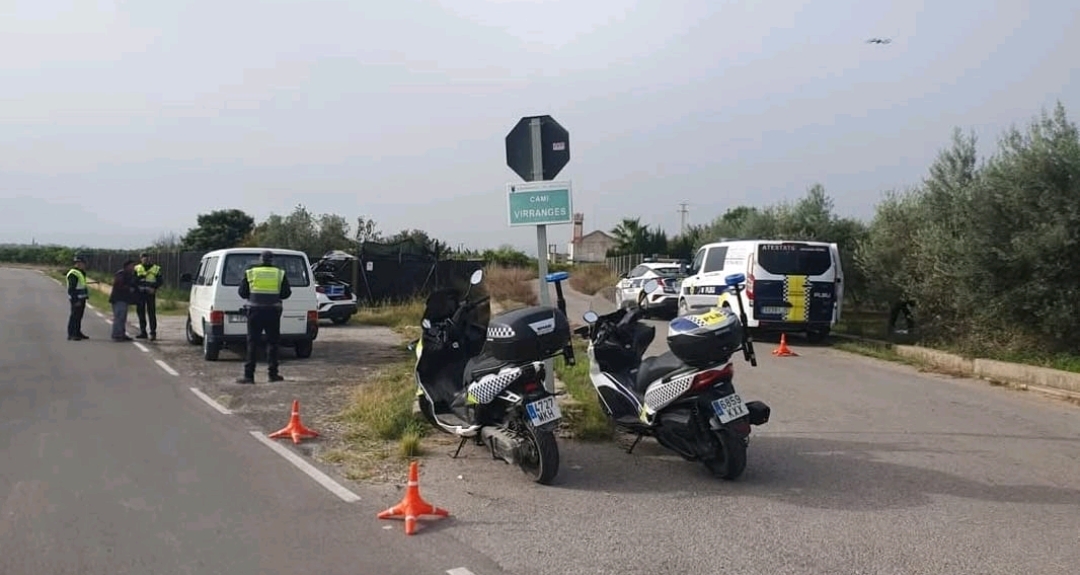 La Policía Local de Burriana intensifica la vigilancia contra las distracciones al volante en colaboración con la DGT