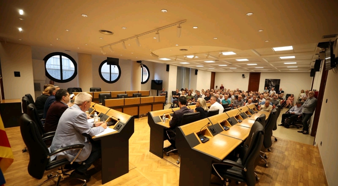 Burriana detalla a los propietarios de Sant Gregori los últimos avances para relanzar el proyecto que transformará la fachada marítima