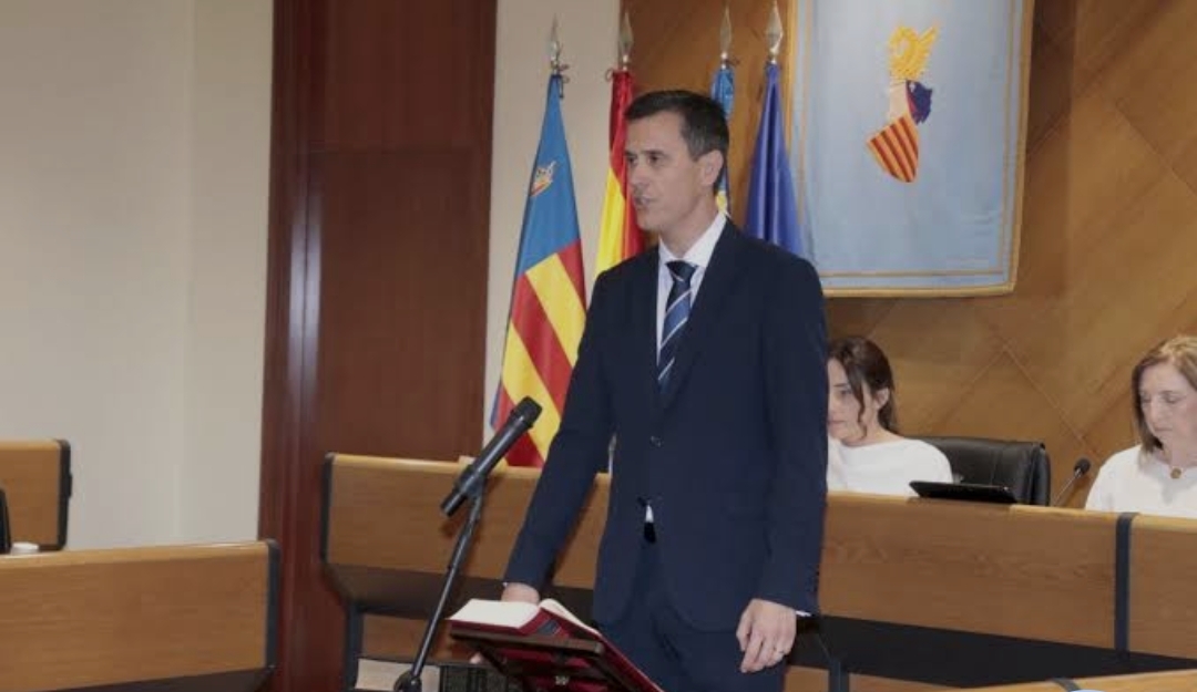 Alejandro Clausell Presidente del PP de Burriana reacciona con firmeza tras la traición de Vox en el pleno del IBI