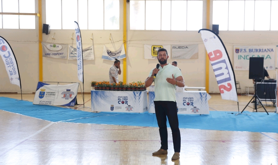 Burriana realiza una renovación completa de la iluminación del Pabellón de Fútbol Sala de La Bosca