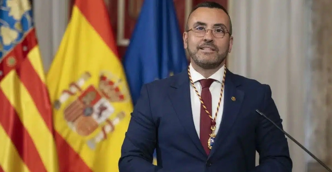 A José Benlloch le quedan 83 días para responder por la documentación de la macromezquita de Vila-real