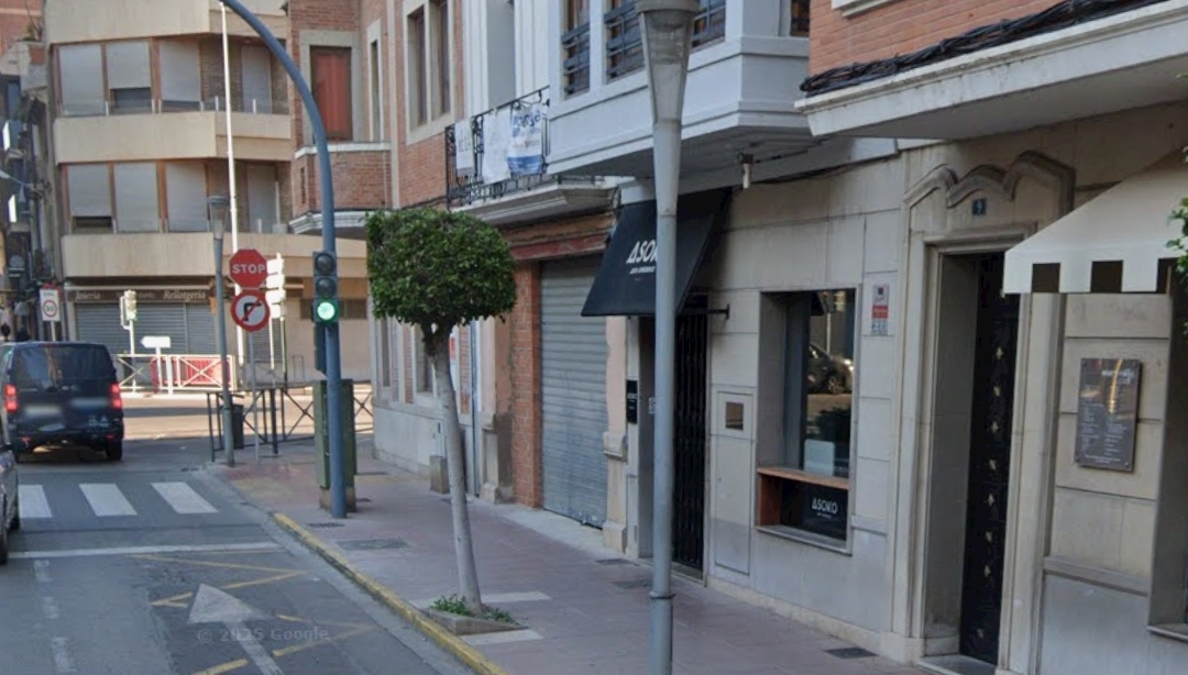 Robo en un local de Vila-real: buscan a dos hombres de raza negra tras un asalto en un restaurante