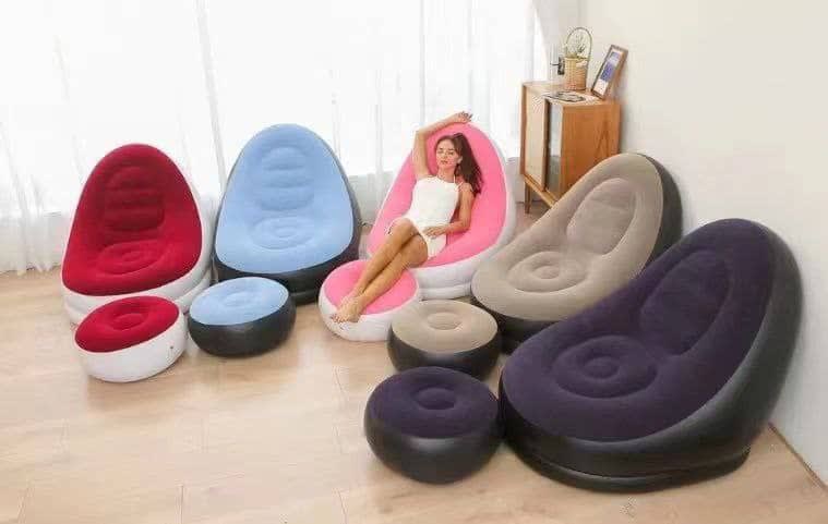 Inflatable sofa with leg rest