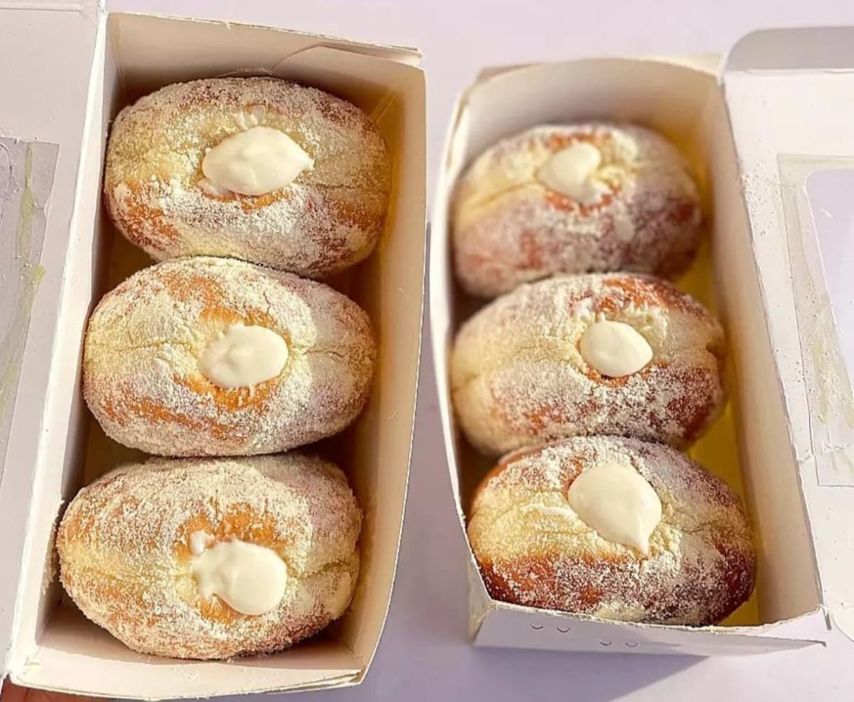Milky Doughnuts (x6)