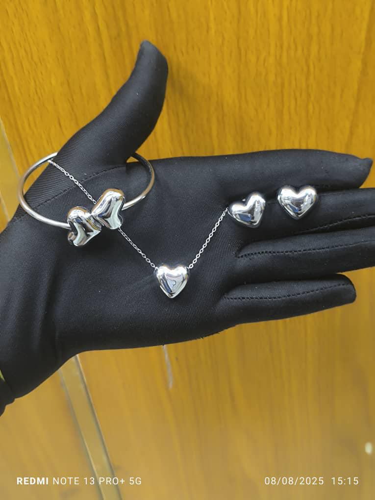 Female Jewelry Set  - Image 2