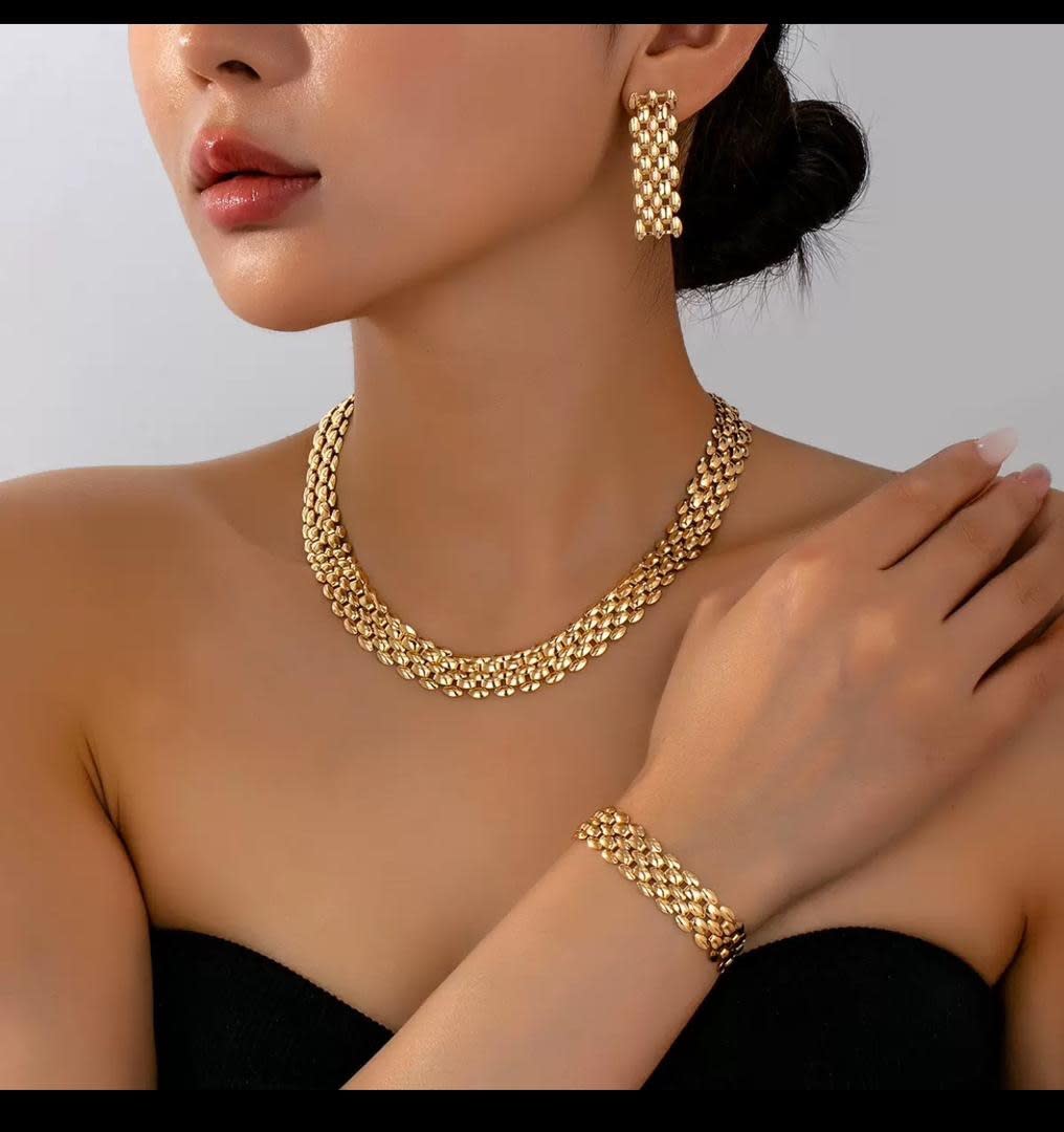 Complete jewelry set 