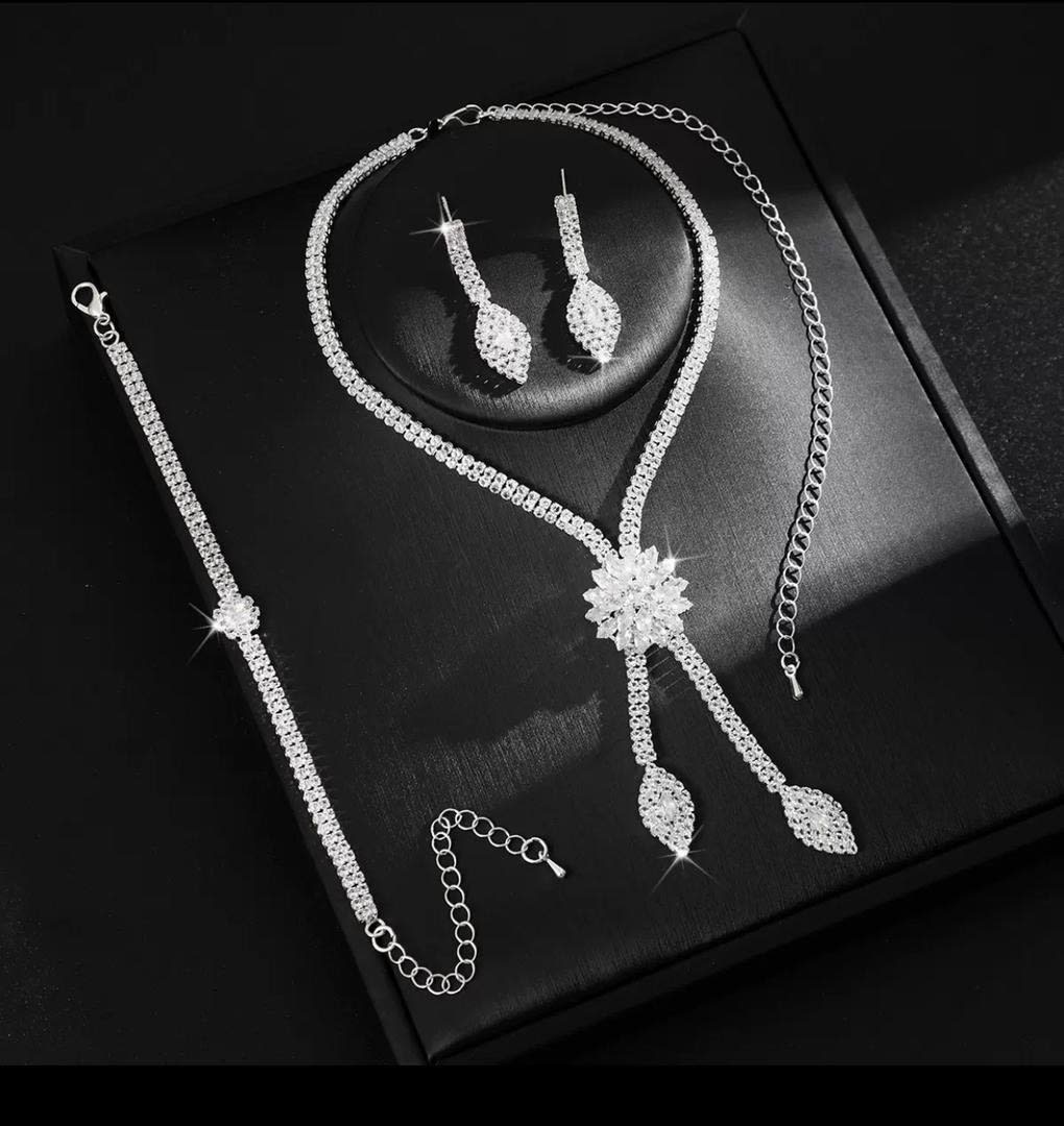 Complete jewelry set