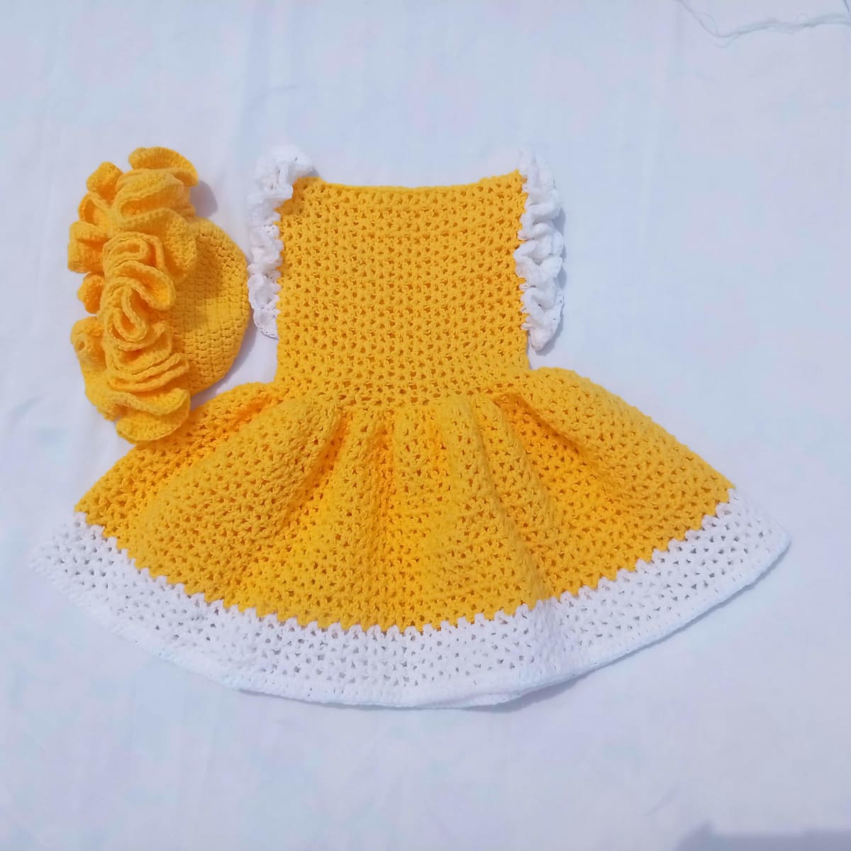 Crochet baby dress and ruffle hat 