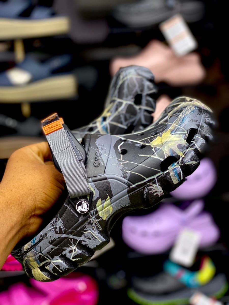 *TOP (QUALITY CROCS)*