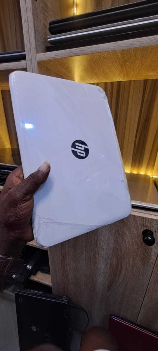 HP STREAM 11 - Image 3