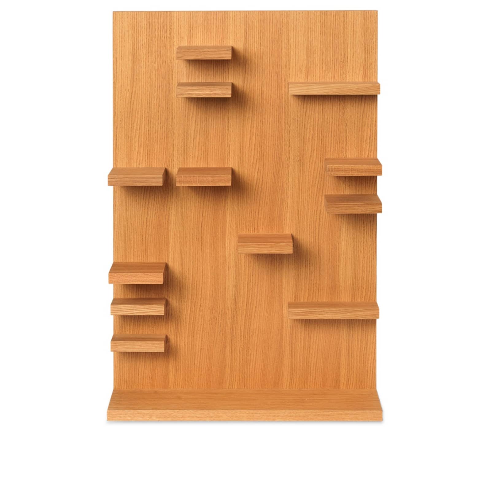 ferm LIVING Parade Shelf – Small Oiled Oak | END. (DE)