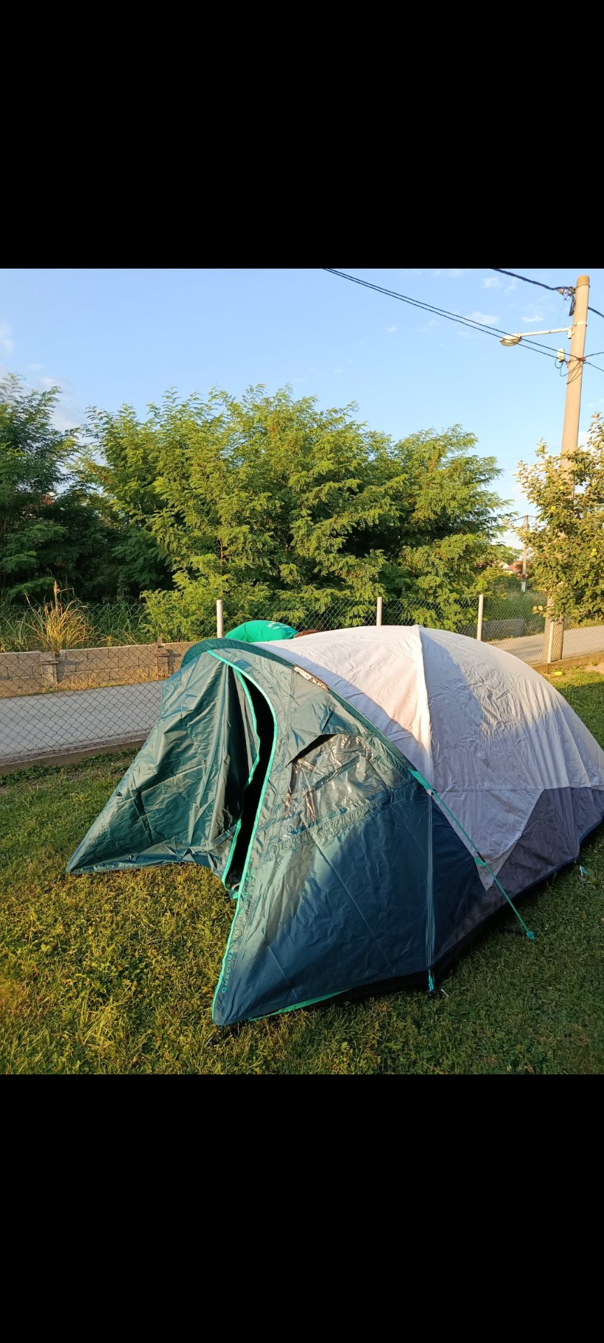 Šator Quechua za tri osobe easy black