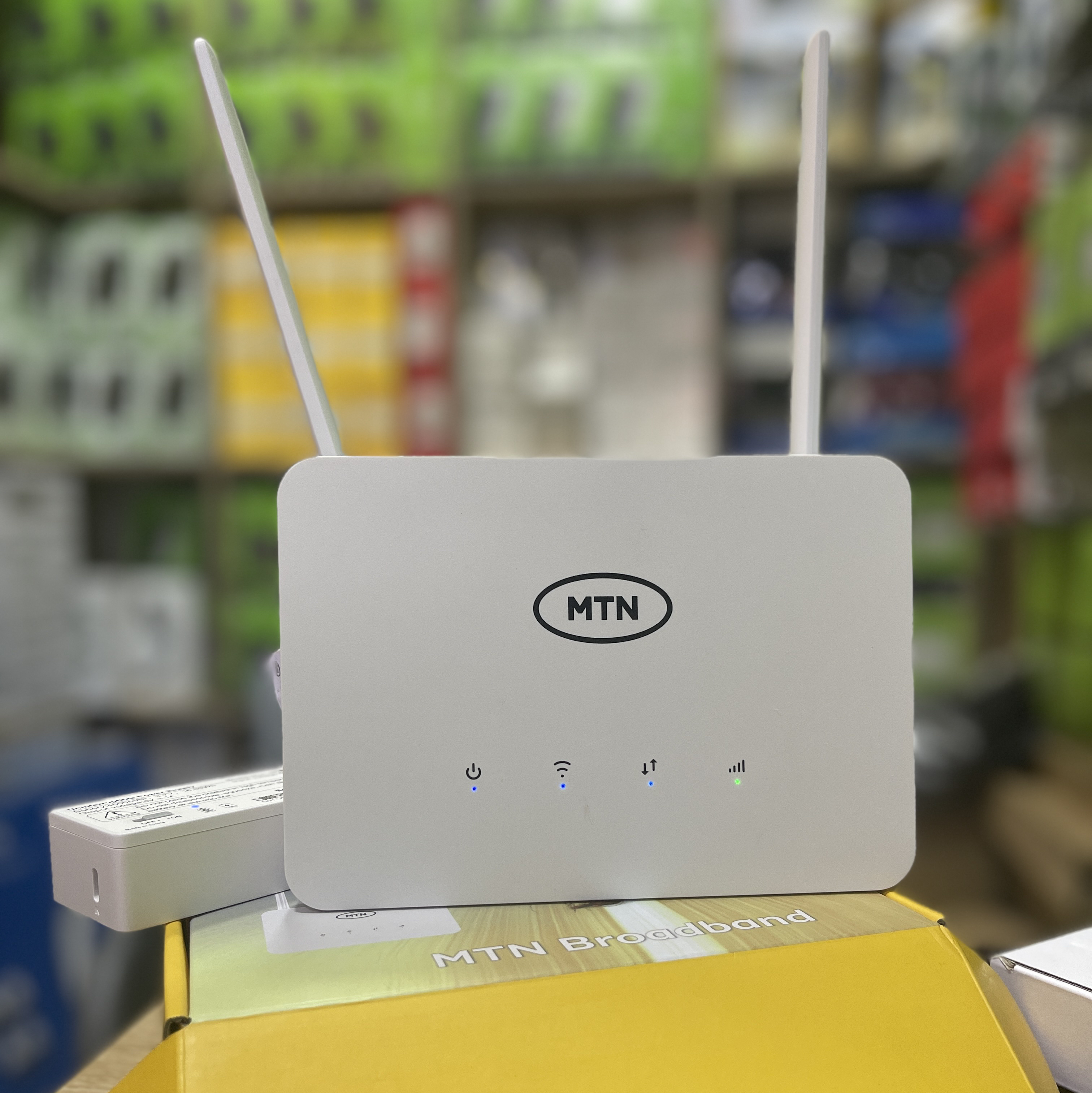 MTN 4G universal router with Type-C power bank