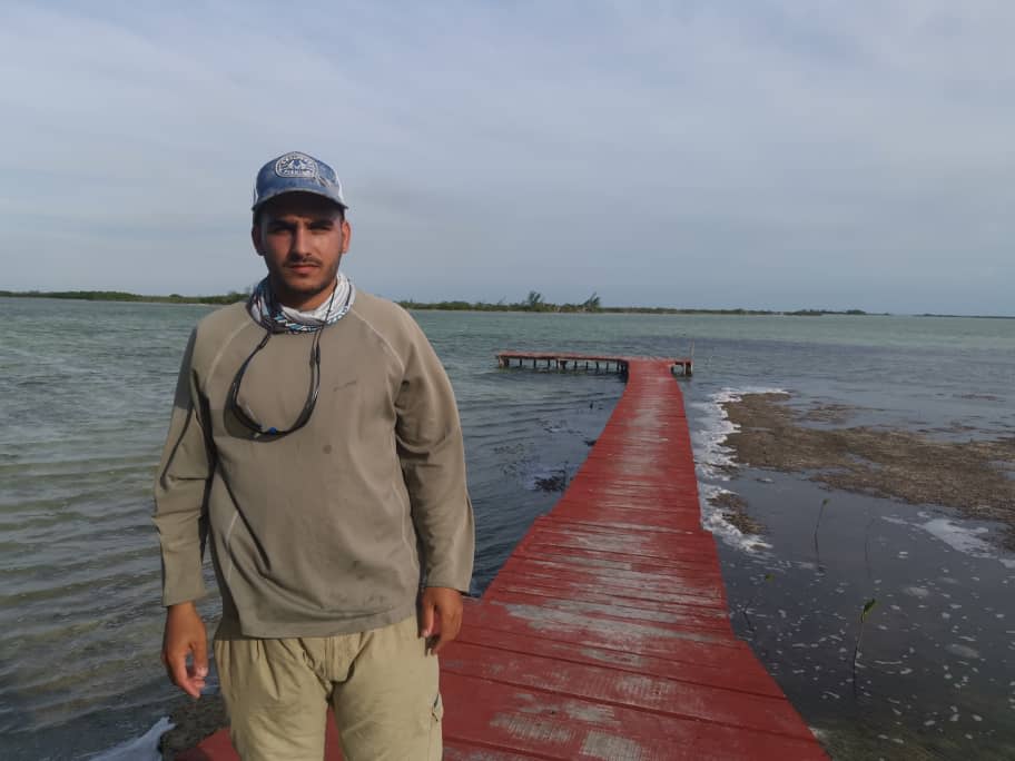 Las-Salinas-Guide-Ernesto