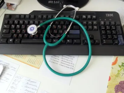 Спасение малыша: тюменские врачи борются с врожденным заболеванием глаз