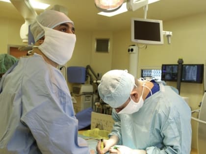 Врачи Федерального центра нейрохирургии в Тюмени поставили на ноги девушку, упавшую с третьего этажа