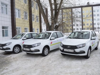 Ишимская областная больница получила новый транспорт