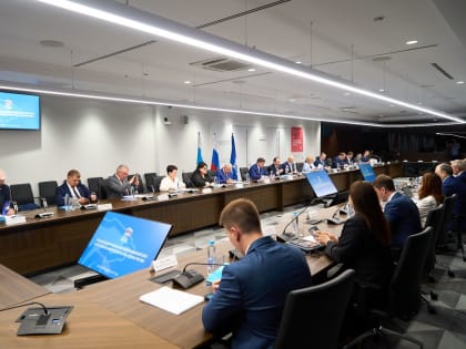 Единороссы Уральского федерального округа обсудили работу по  формированию партийного кадрового резерва