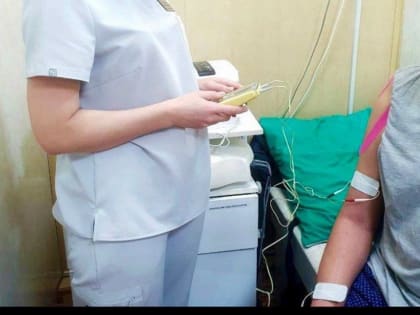 Тюменские врачи помогли встать на ноги пациенту после инсульта