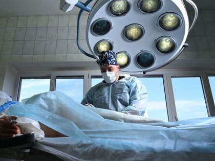 Тюменские врачи за год провели более 300 операций в Краснодонской больнице