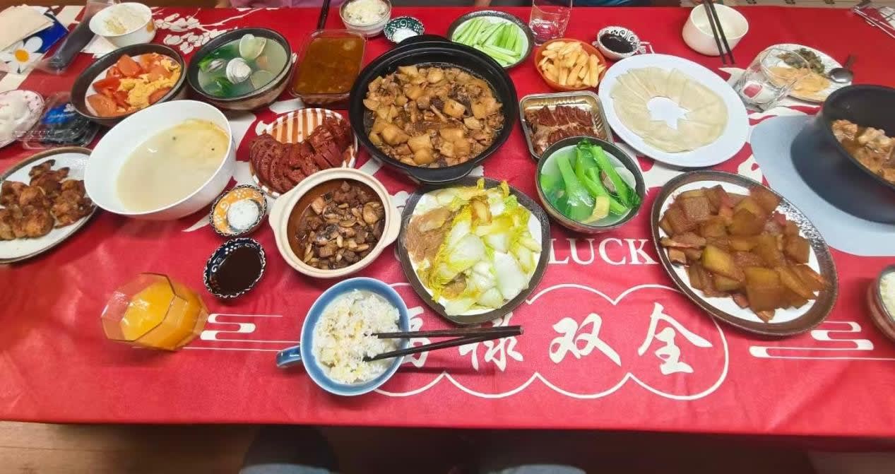 Lion’s Family food photo 12