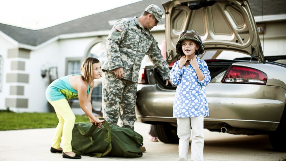 GTY_veteran_family_nt_131108_16x9_992.jpg