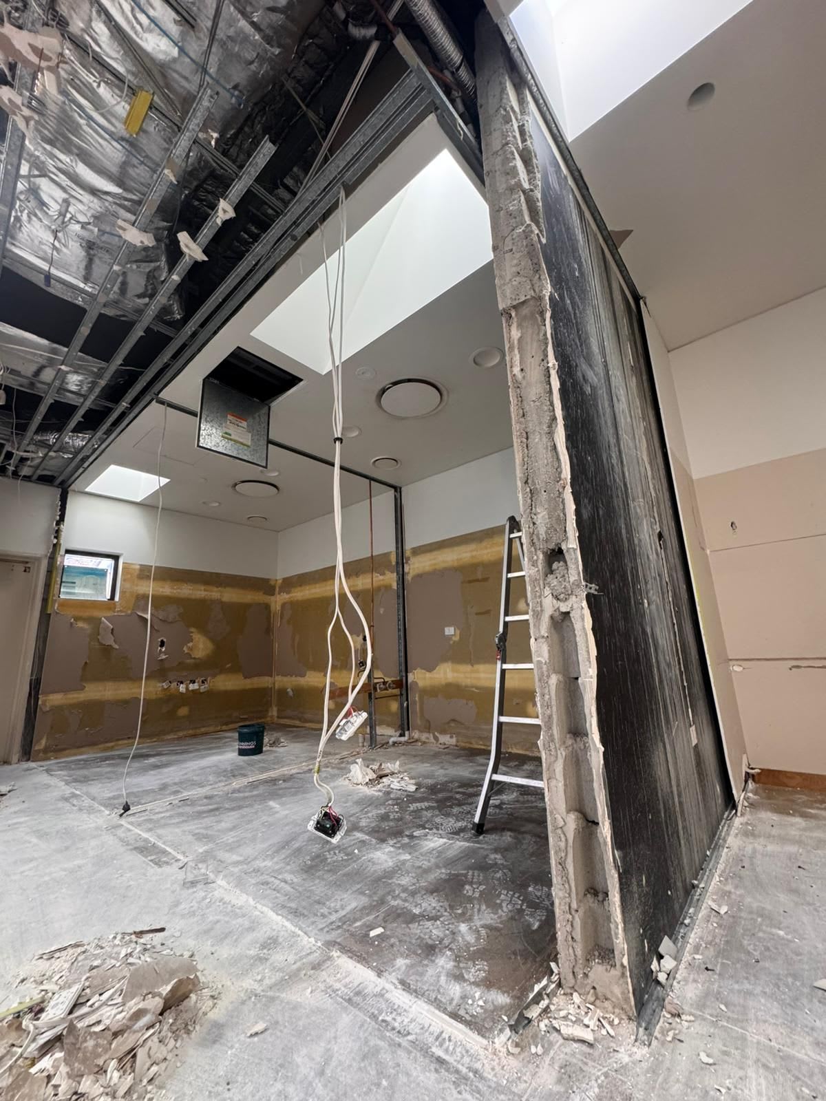 Commercial Interior Stripped Ceiling