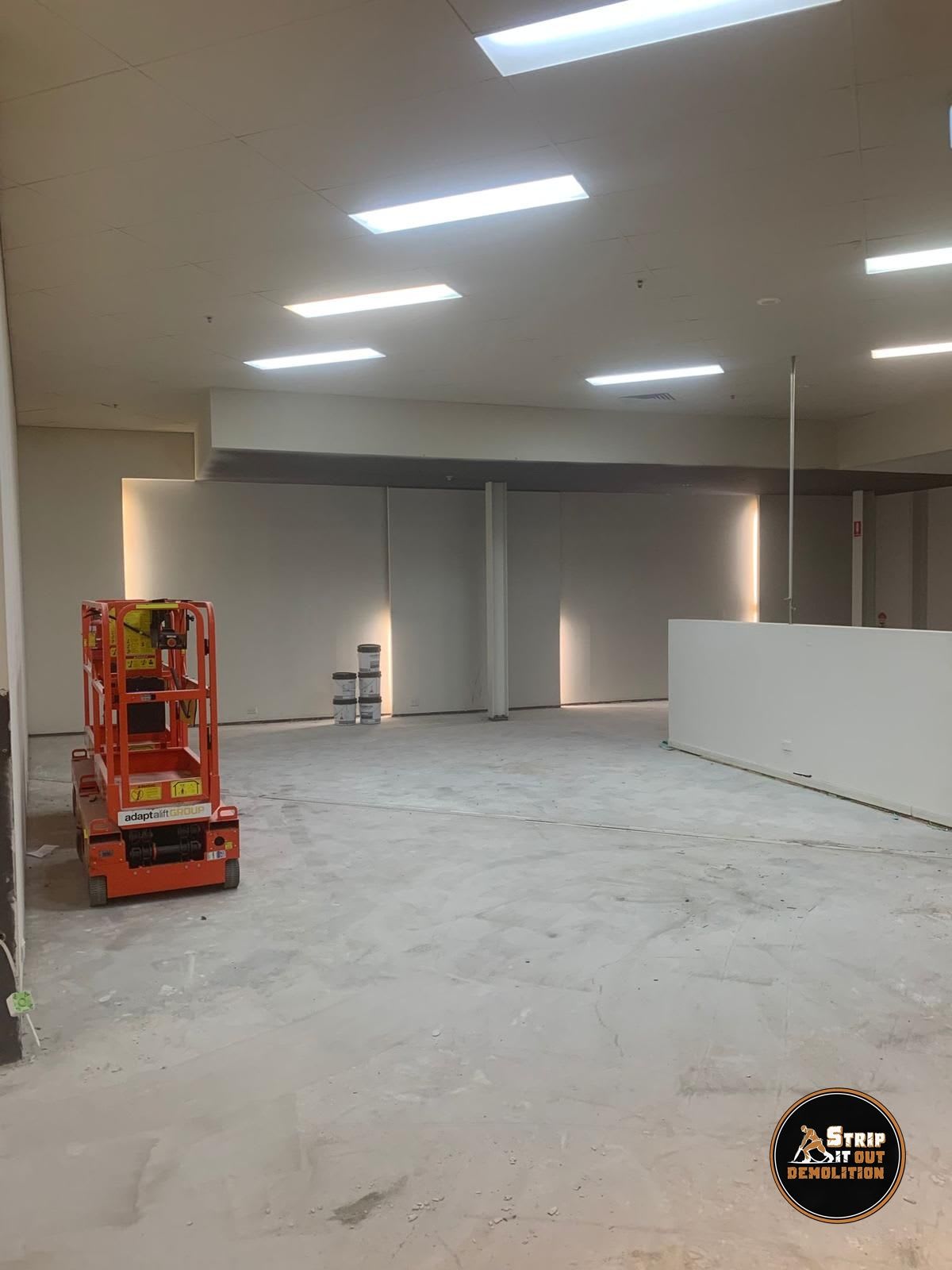 Retail Strip Out Scissor Lift