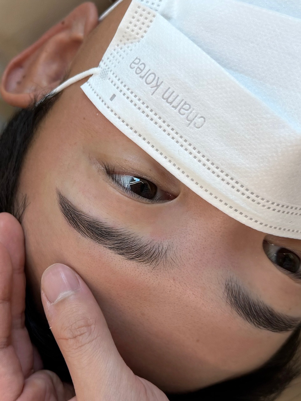 Gunnersroom semi-permanent brow work