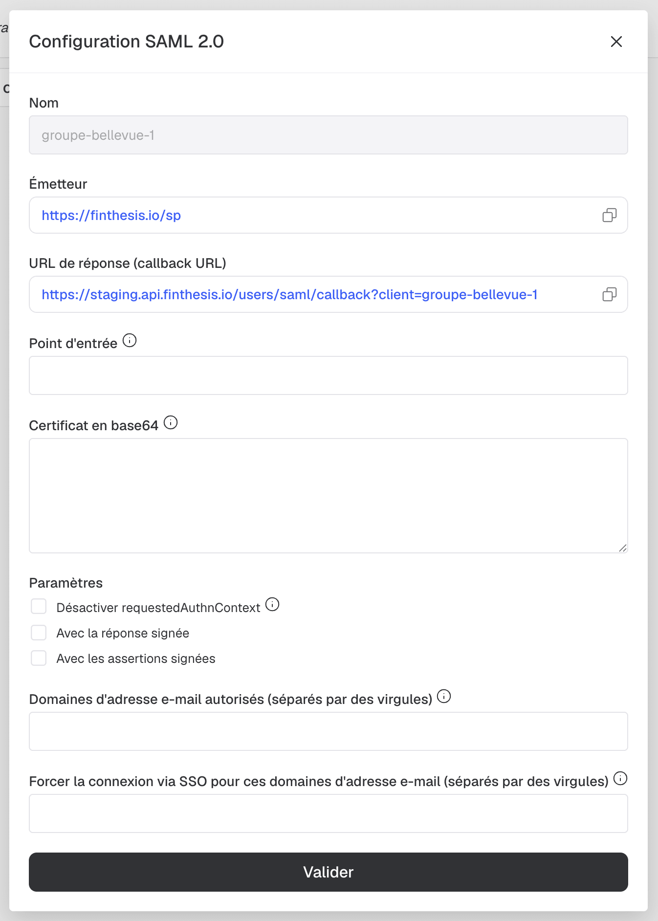 Fenêtre Configuration SAML 2.0 : émetteur, URL de réponse, point d'entrée, certificat en base64, paramètres de signature et domaines d'adresse e-mail autorisés