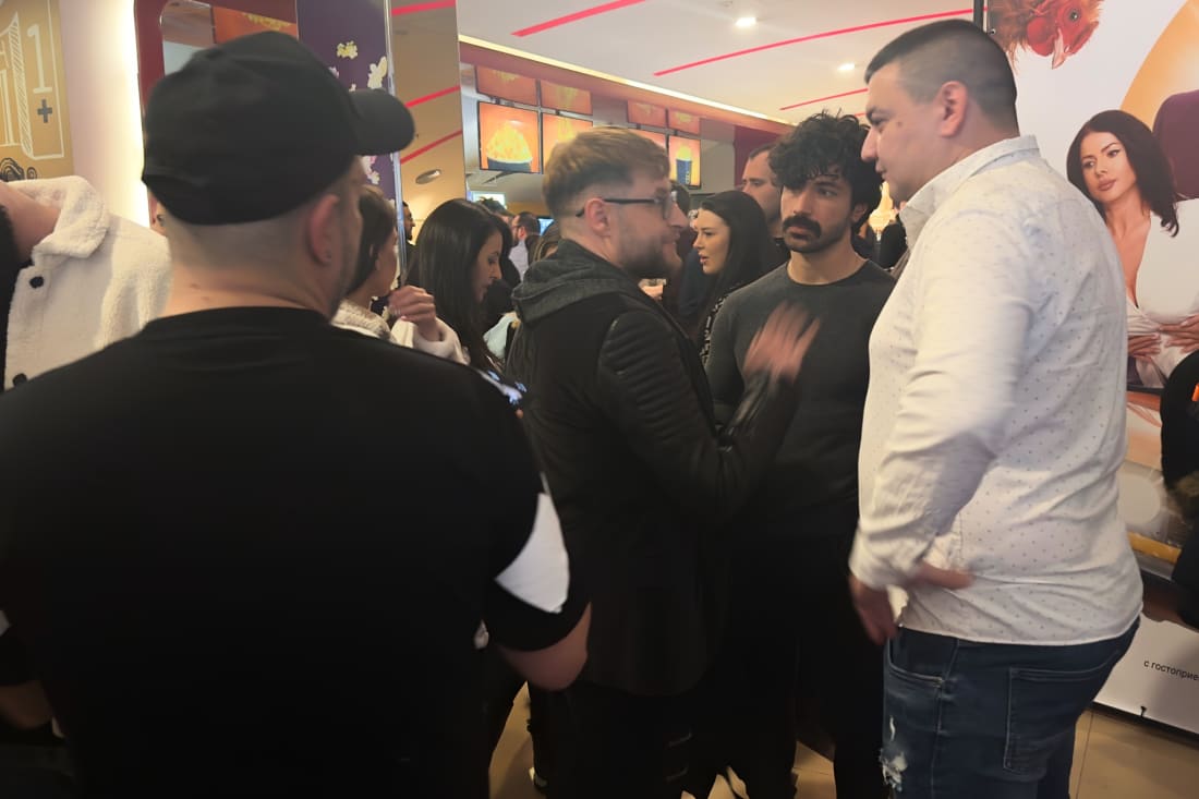 The Chicken Factory premiere — photo 7