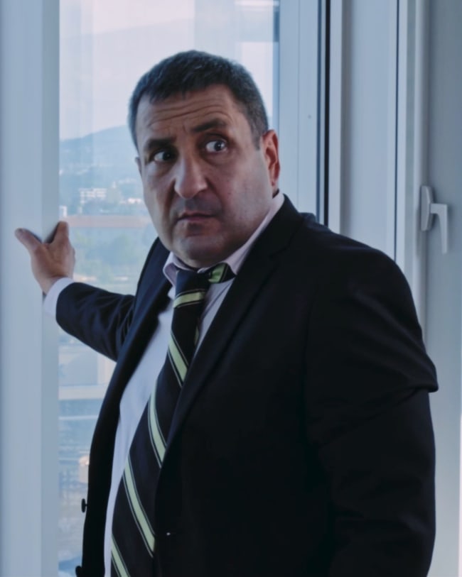 The photo shows Toncho Tokmakchiev as Stefanov in The Price of Power