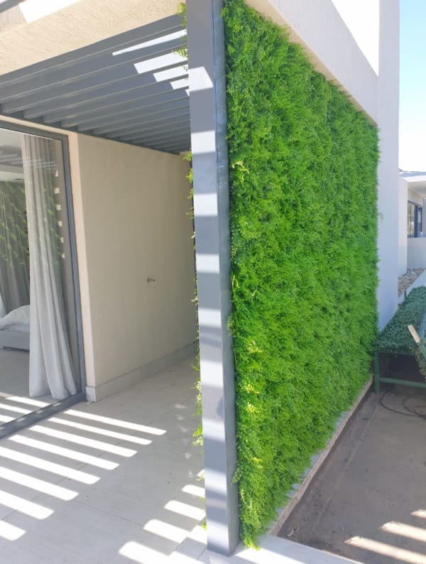 Easy Ivy collaboration residential steelwork by Steel Art Metal Work
