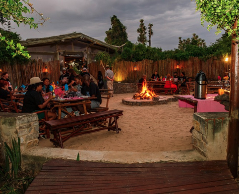 Outdoor firepit travel group