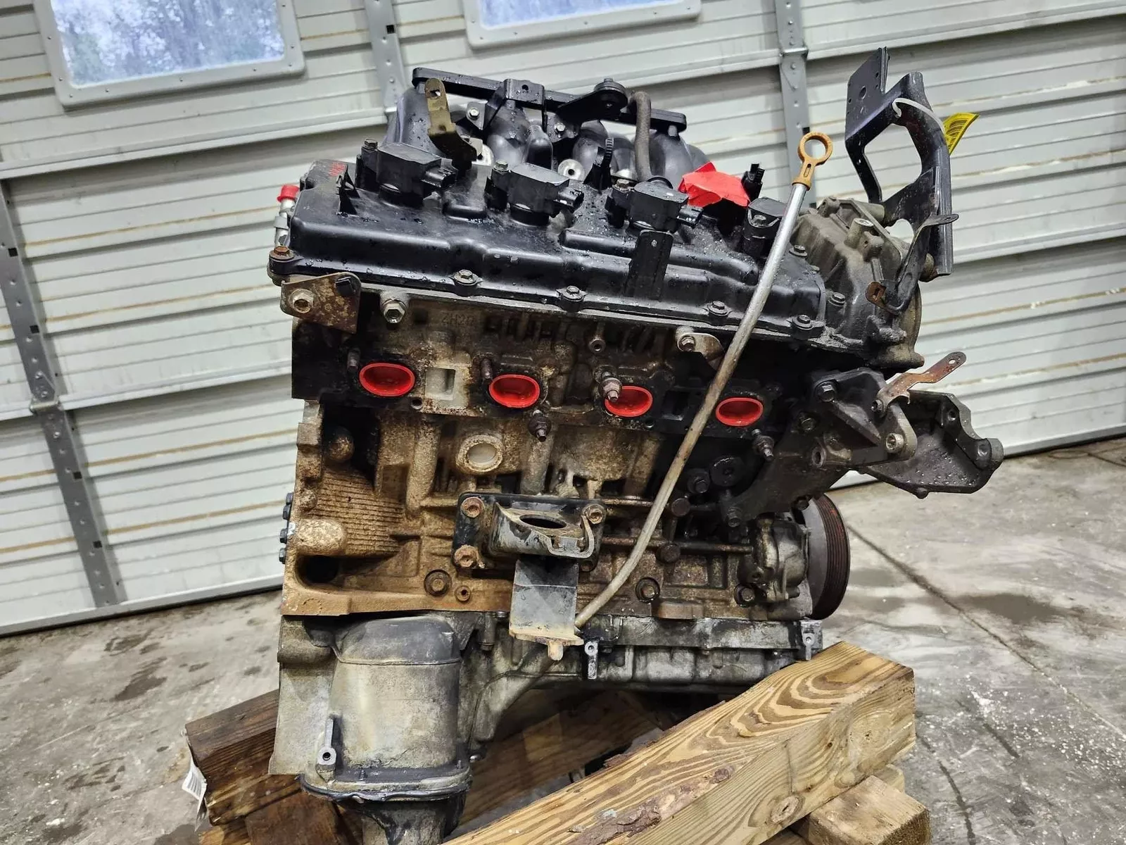 Nissan VK56DE 5.6L V8 Engine