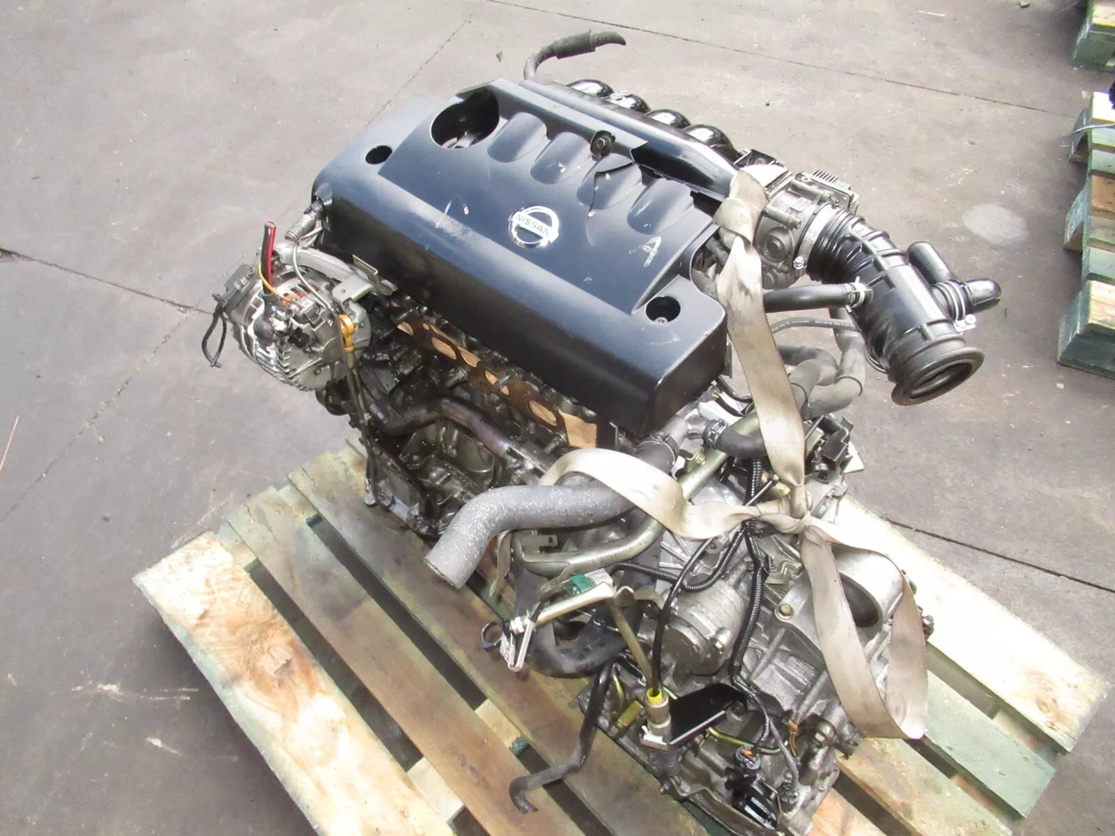 Nissan Altima 2.5L DOHC Engine