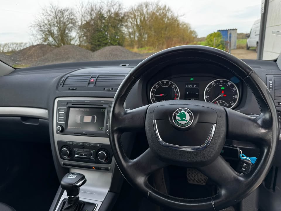 Skoda Octavia 1.6 TDI Elegance 2014