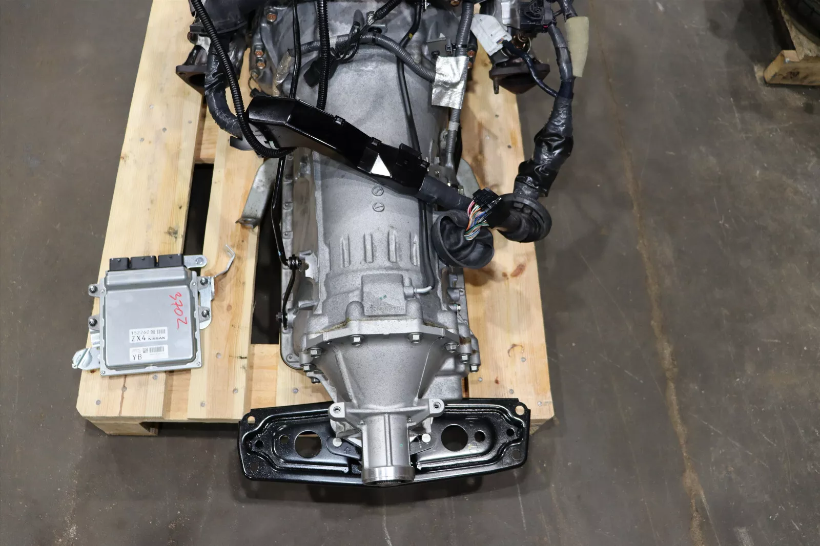 Nissan VR38DETT Twin-Turbocharged V6 Engine