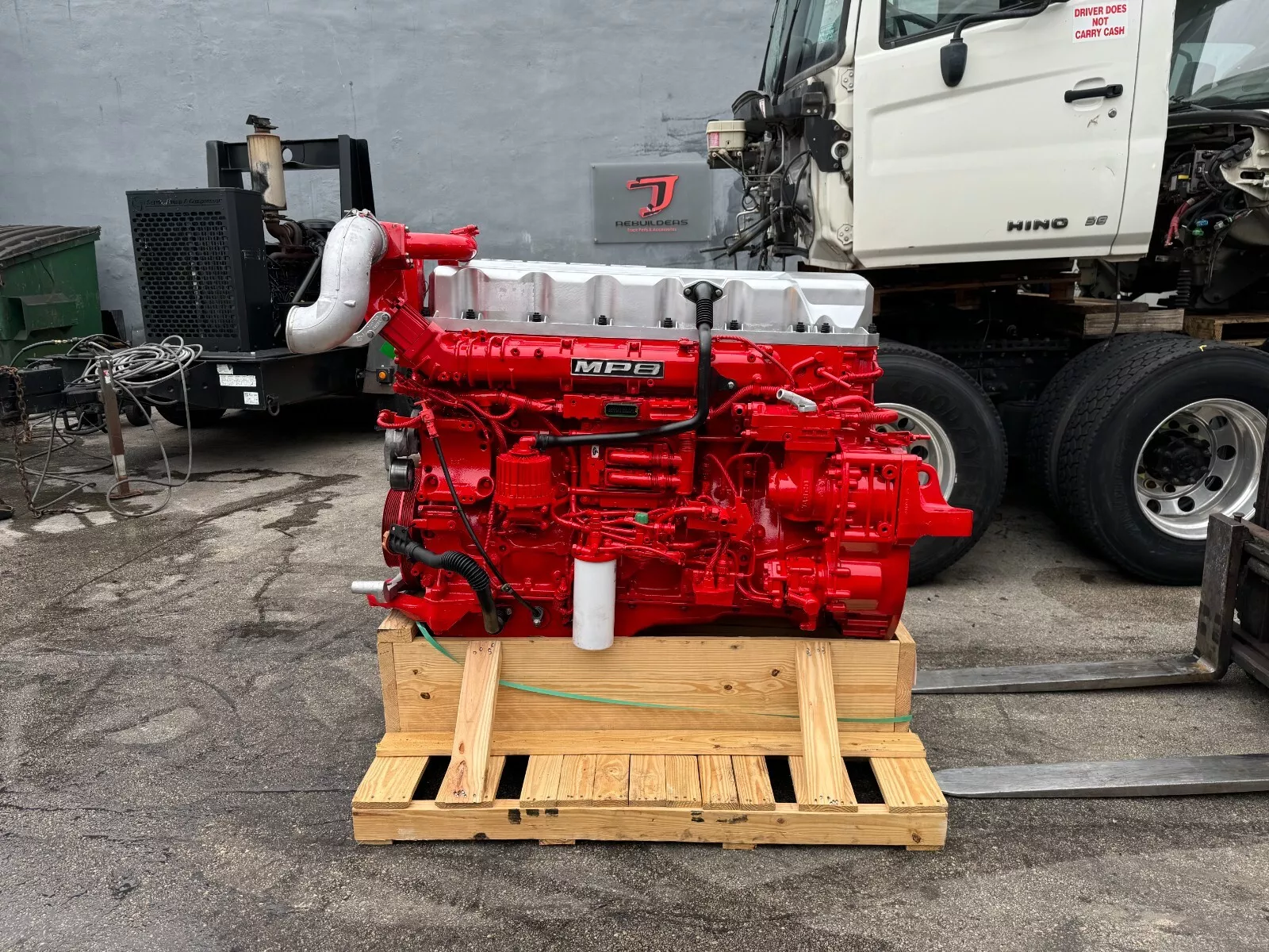 Mack MP8 Truck Engine