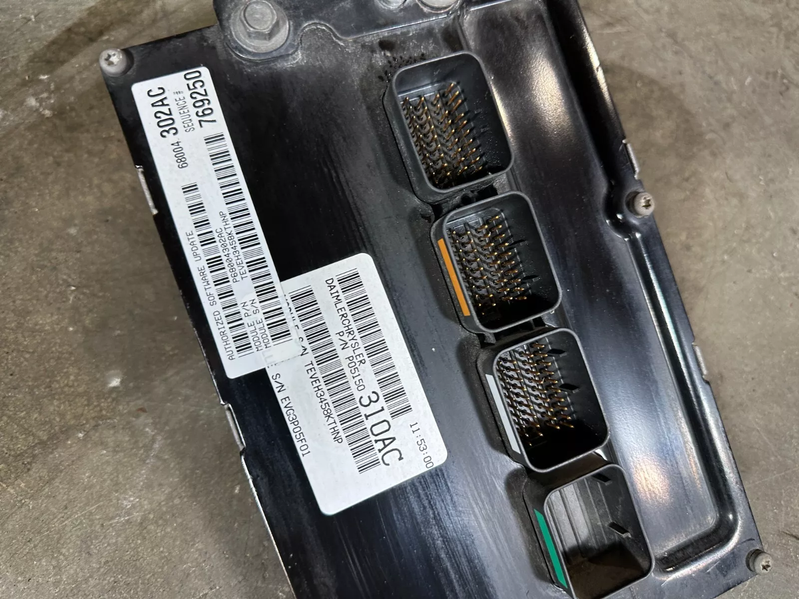 Dodge Hellcat 6.2L Supercharged V8 Engine
