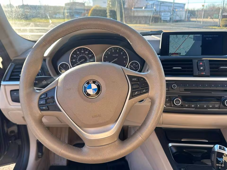 BMW 328i xDrive 2013