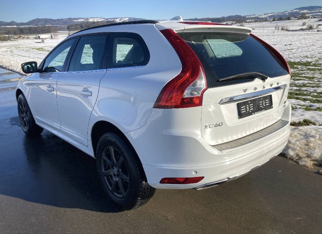Volvo XC60 D4 Momentum 2015