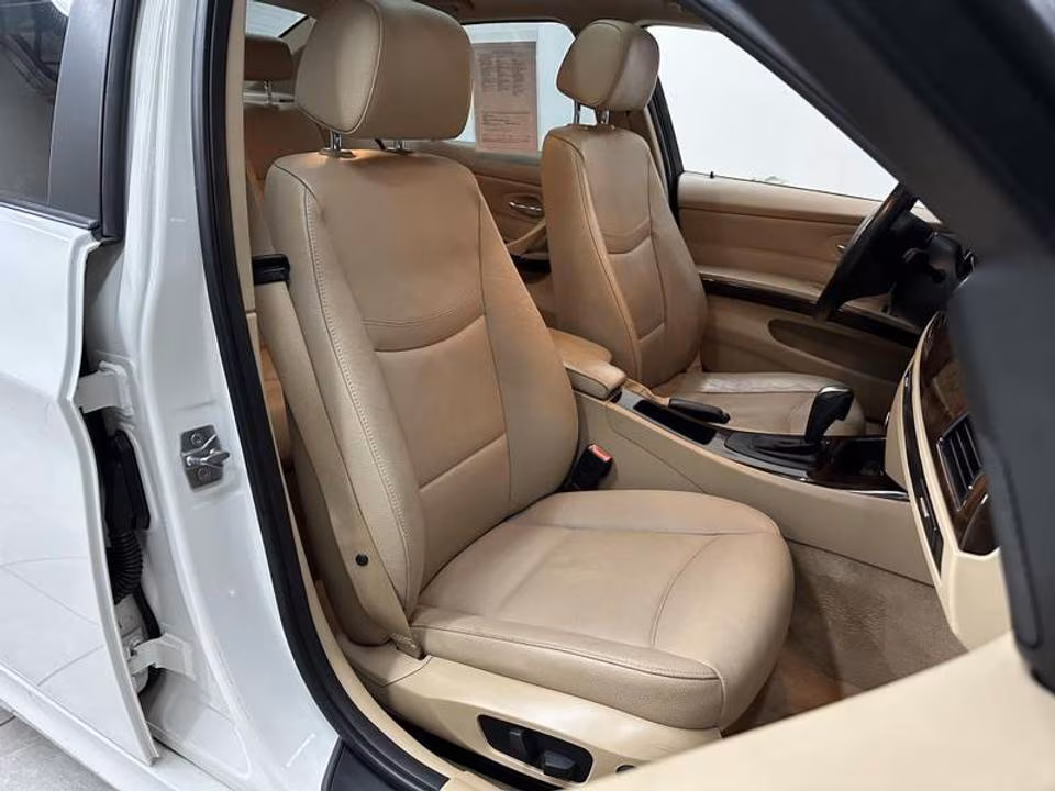 BMW 3 Series 2011