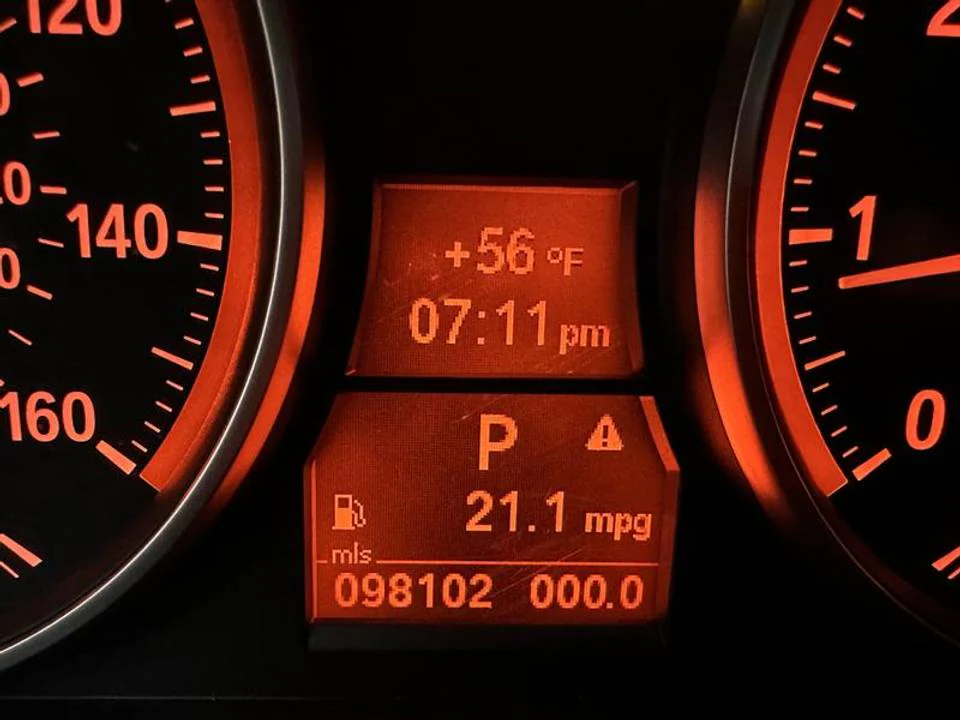 BMW 3 Series 2011