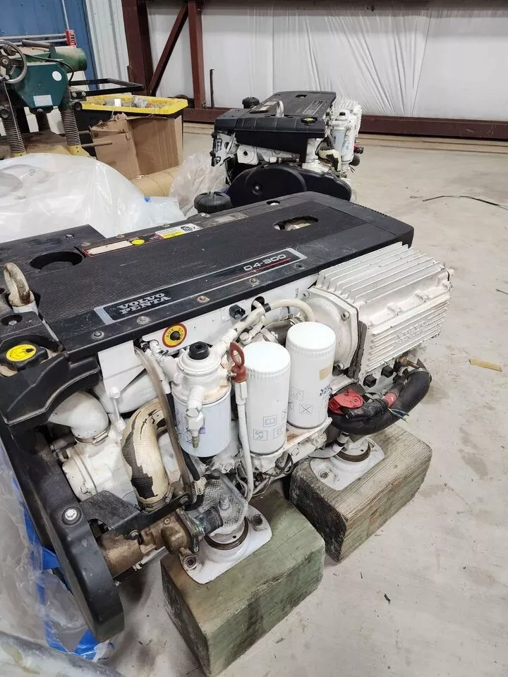 Honda BF60 Outboard Engine