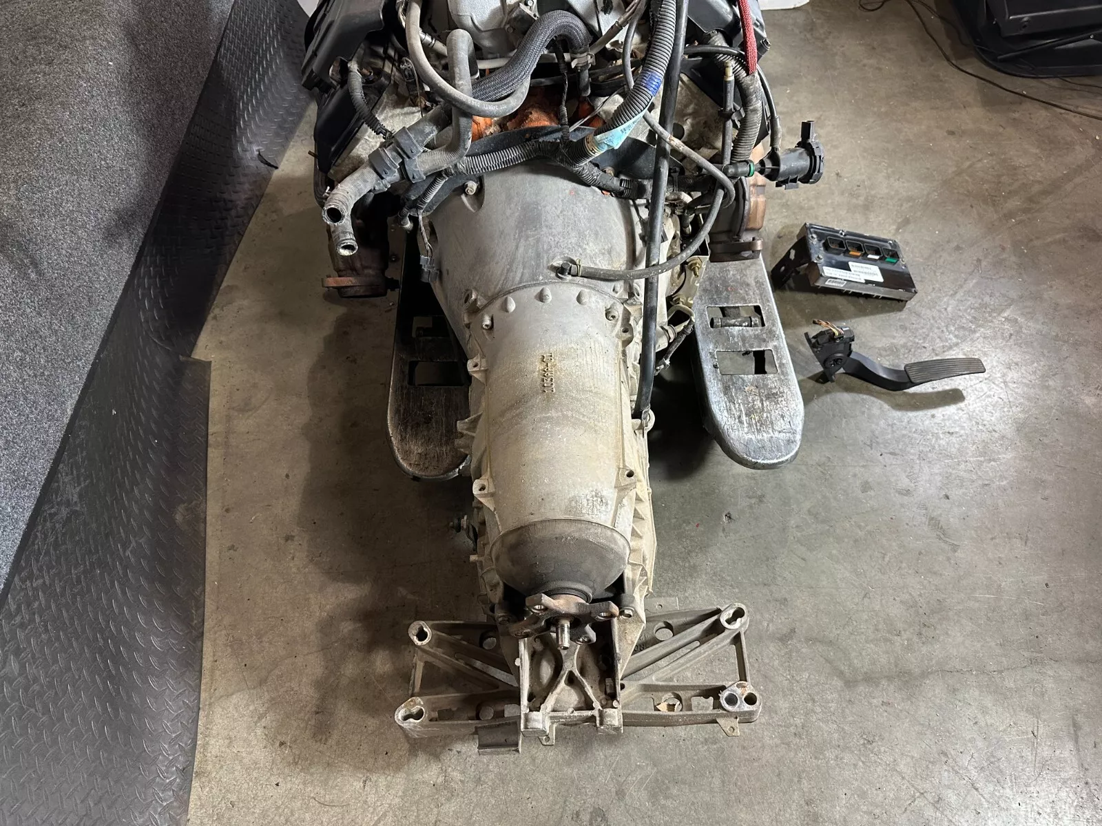Dodge Hellcat 6.2L Supercharged V8 Engine