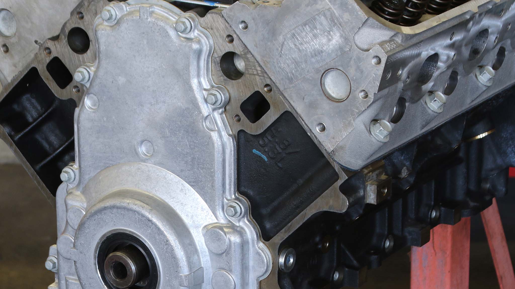 Chevy 4.8L LR4 Vortec Engine