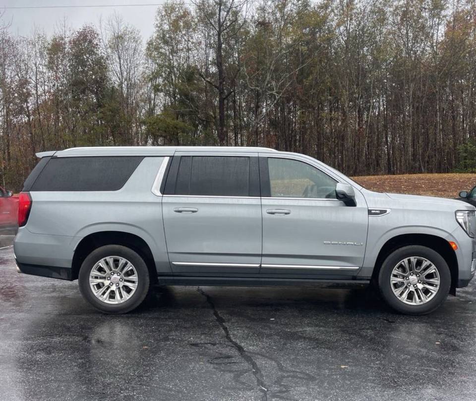 GMC Yukon Denali 2023