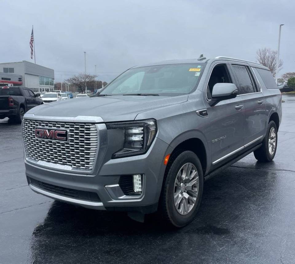 GMC Yukon Denali 2023